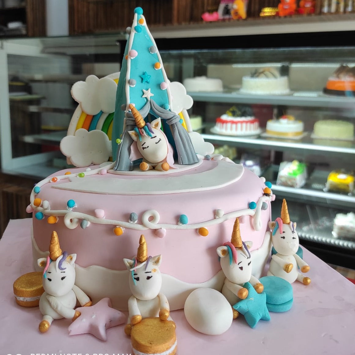 Cute Unicorn Fondant Cake – MAD BAKER